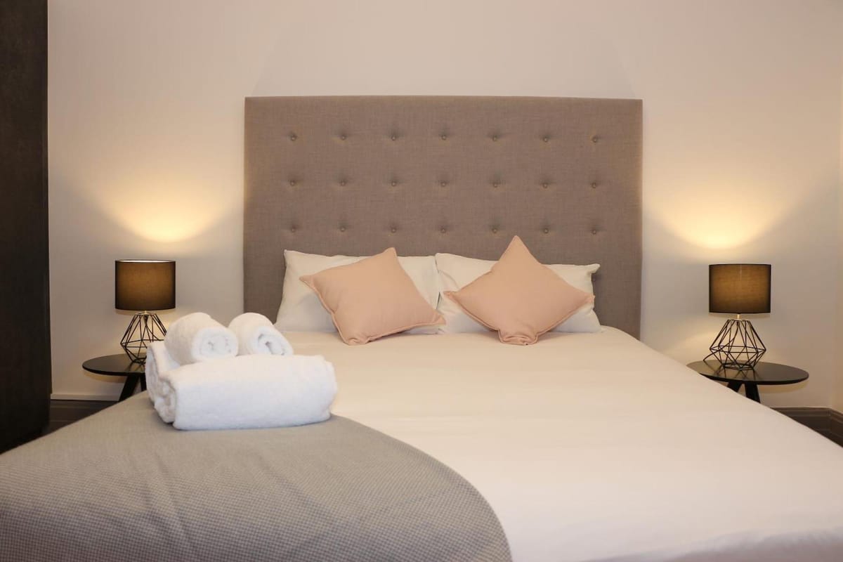 Guildford Hotel — 1