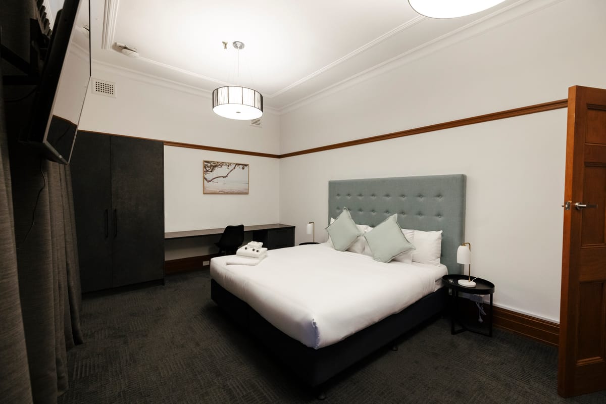 Guildford Hotel — 2