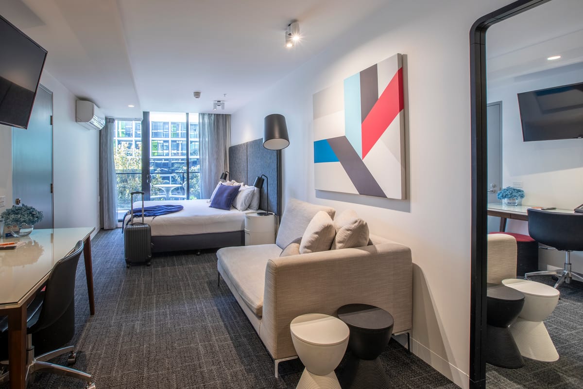 MainStay Suites Abbotsford — 1