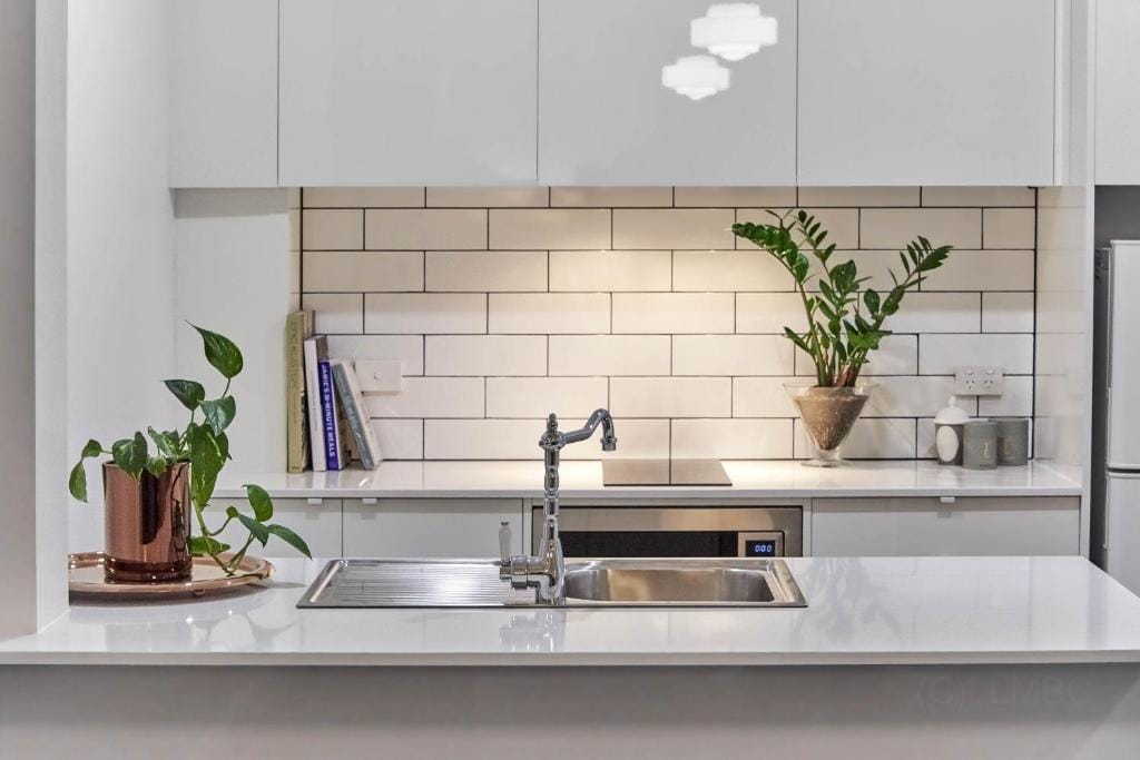 Adelaide Mansions Apartments — 3