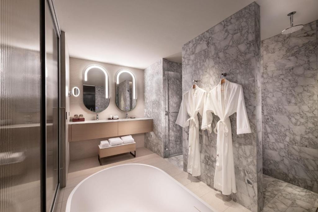 Adelaide Marriott Hotel — 3