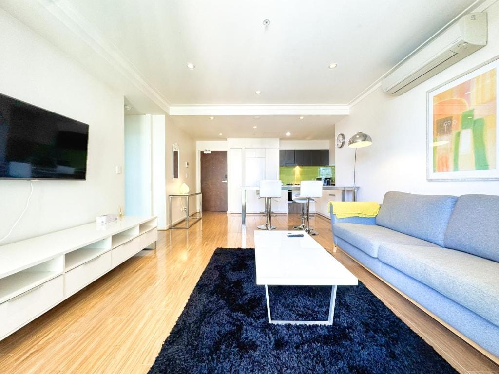 Amyra Residences at the Rowlands Apartments — 4