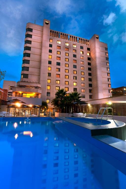 Hotel Grand Chancellor Adelaide — 1
