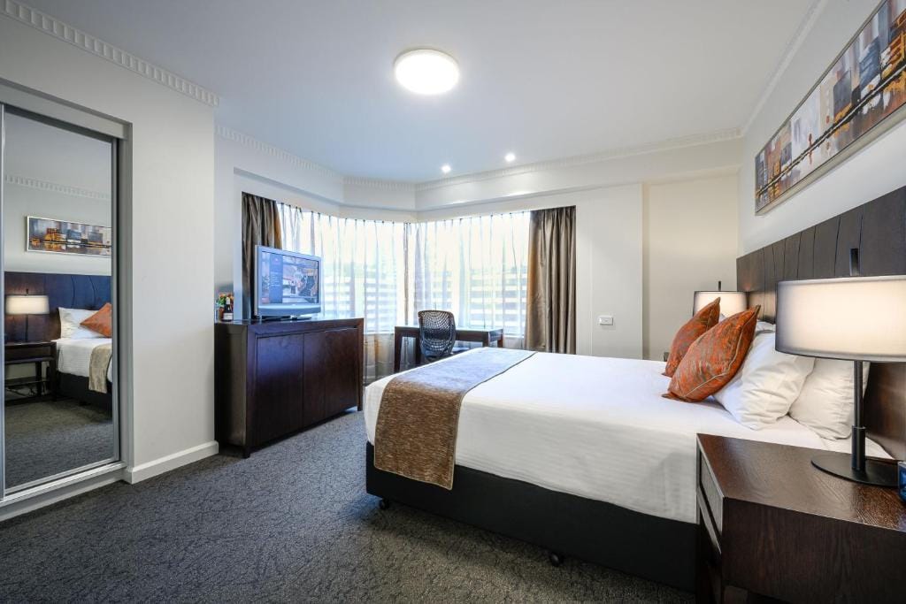 Hotel Grand Chancellor Adelaide — 2