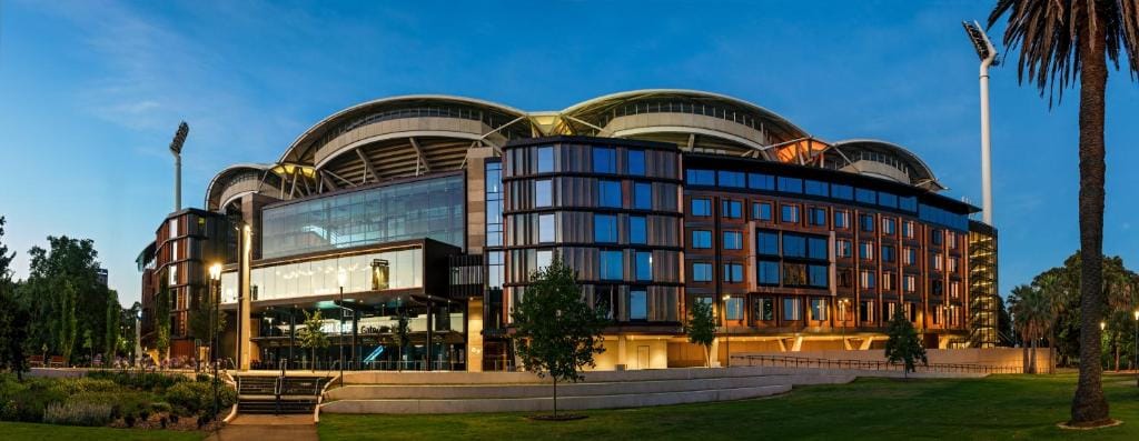 Oval Hotel at Adelaide Oval — 1