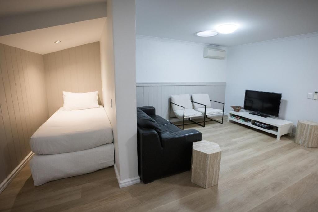 Albany Central Apartments — 5