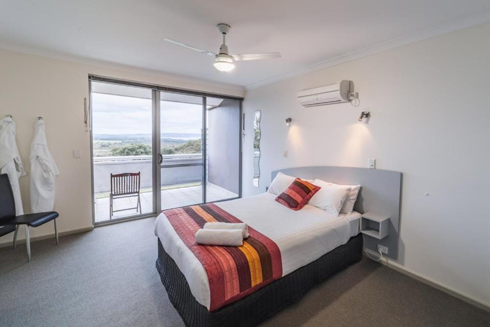 Cosy Corner Sea View Apartments — 2