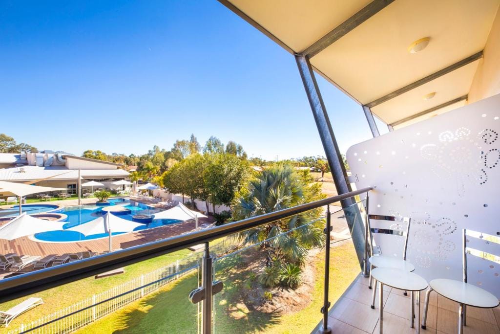 Crowne Plaza Alice Springs Lasseters by IHG — 4