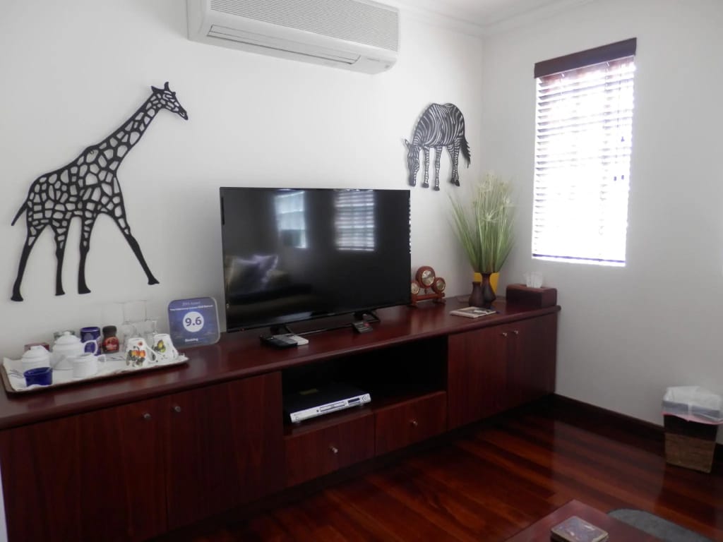 The Hideaway Luxury Bed & Breakfast Perth — 4