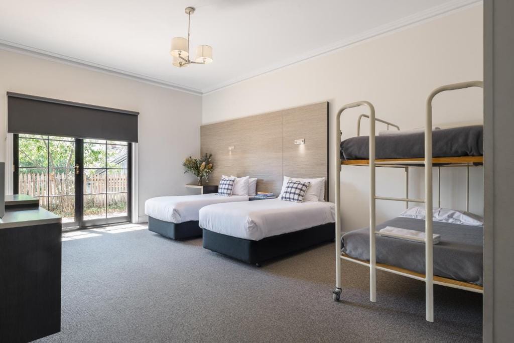 Sovereign Hill Hotel — 4