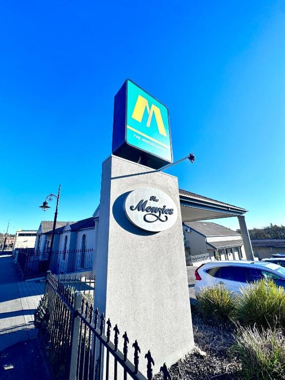 The Menzies Ballarat — 1