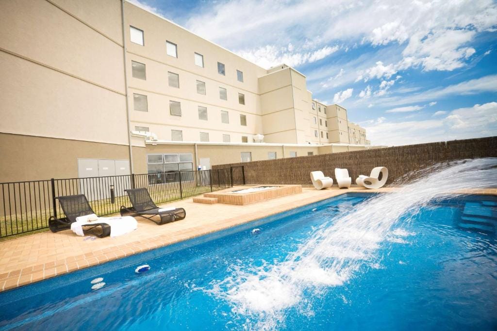 Rydges Mount Panorama Bathurst — 4