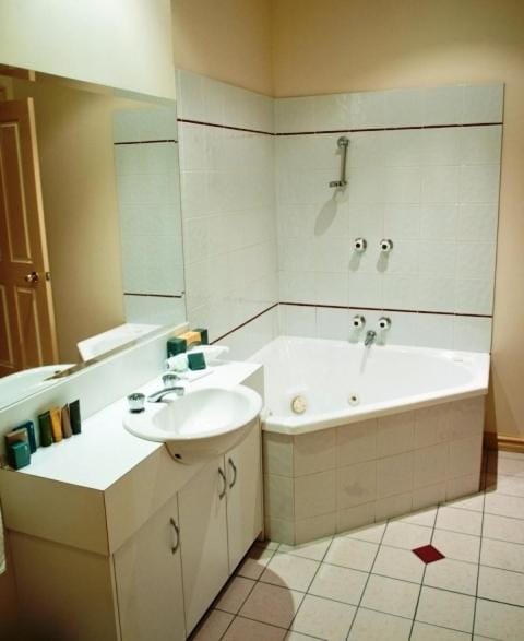The Hotel Shamrock — 2