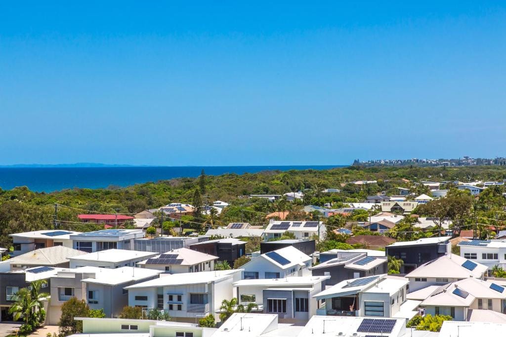 Azzure Bokarina Penthouse- Brand New- Ocean View- Resort Style Pool- Steam Room — 5