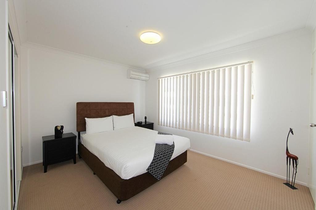 Alexandra Apartments — 2