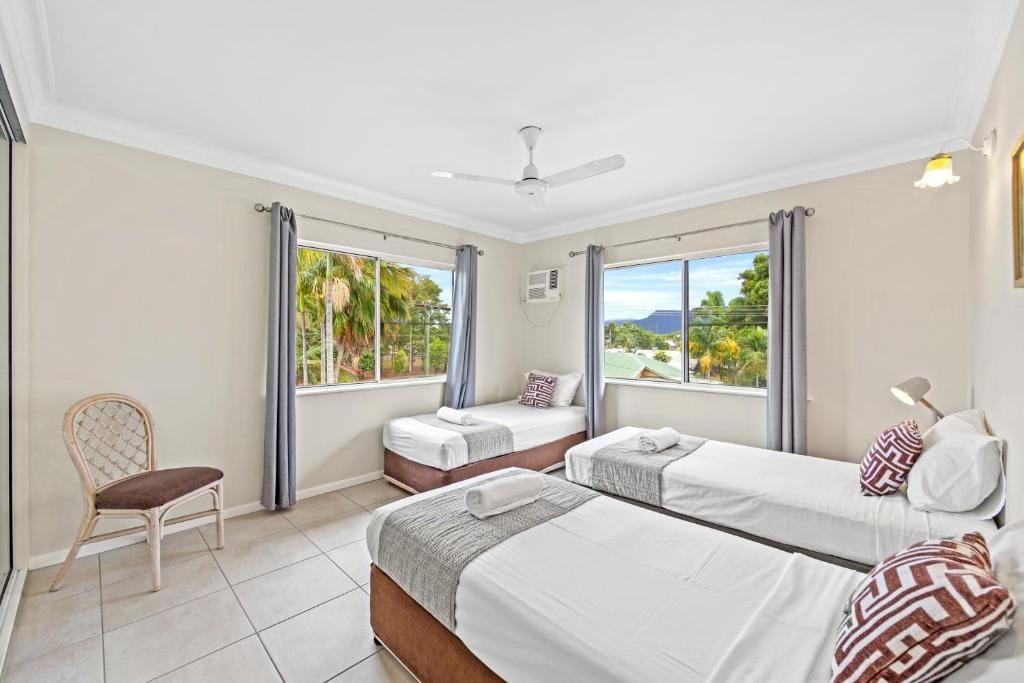 Koala Court Holiday Apartments — 5