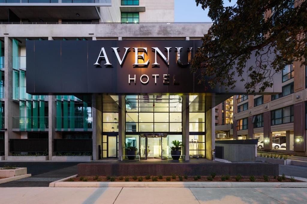 Avenue Hotel Canberra — 1