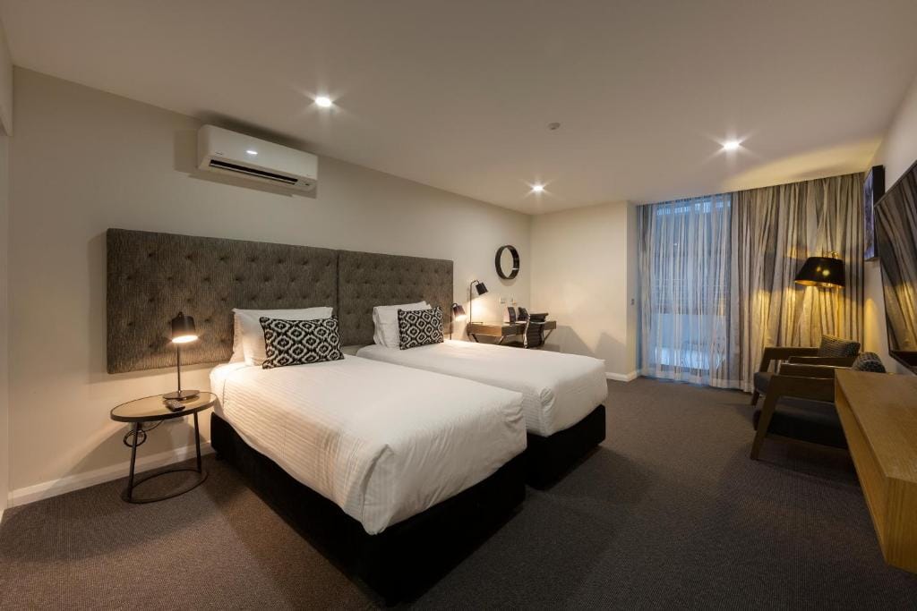 Avenue Hotel Canberra — 2