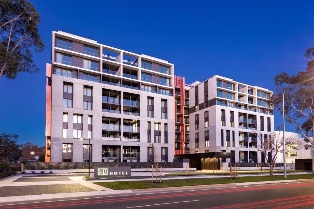 Deco Hotel Canberra — 1
