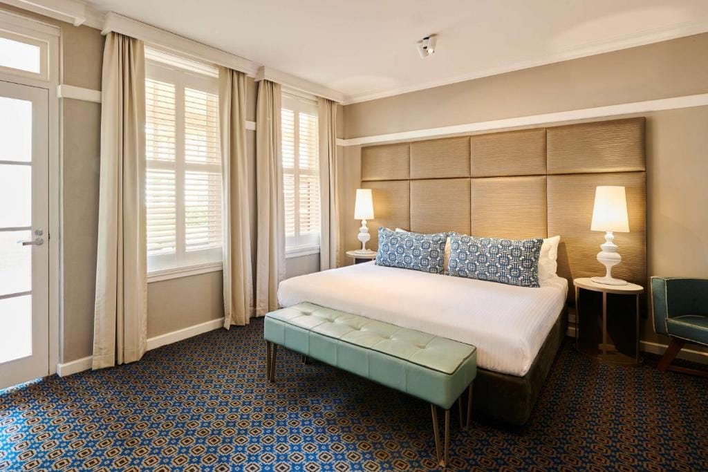 Hotel Kurrajong Canberra — 2