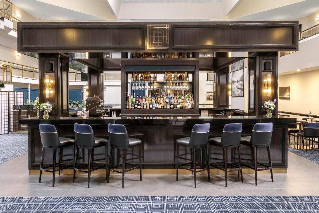 Ramada by Wyndham Diplomat Canberra — 4