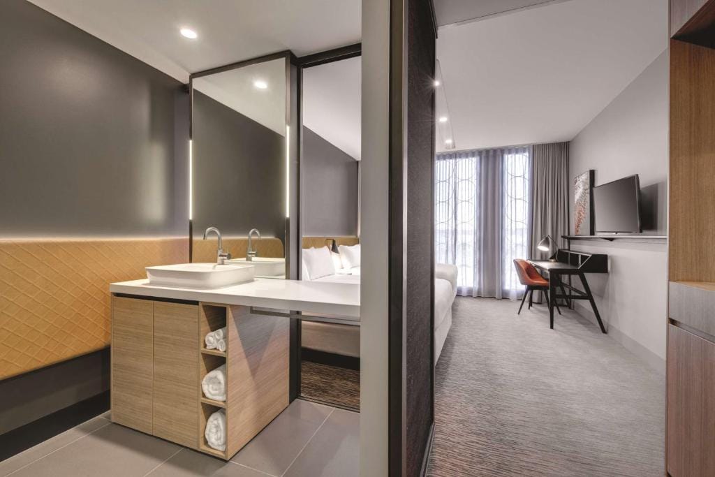 Vibe Hotel Canberra — 3