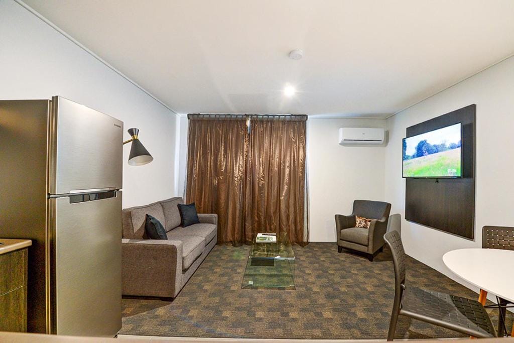 CBD Motor Inn — 5