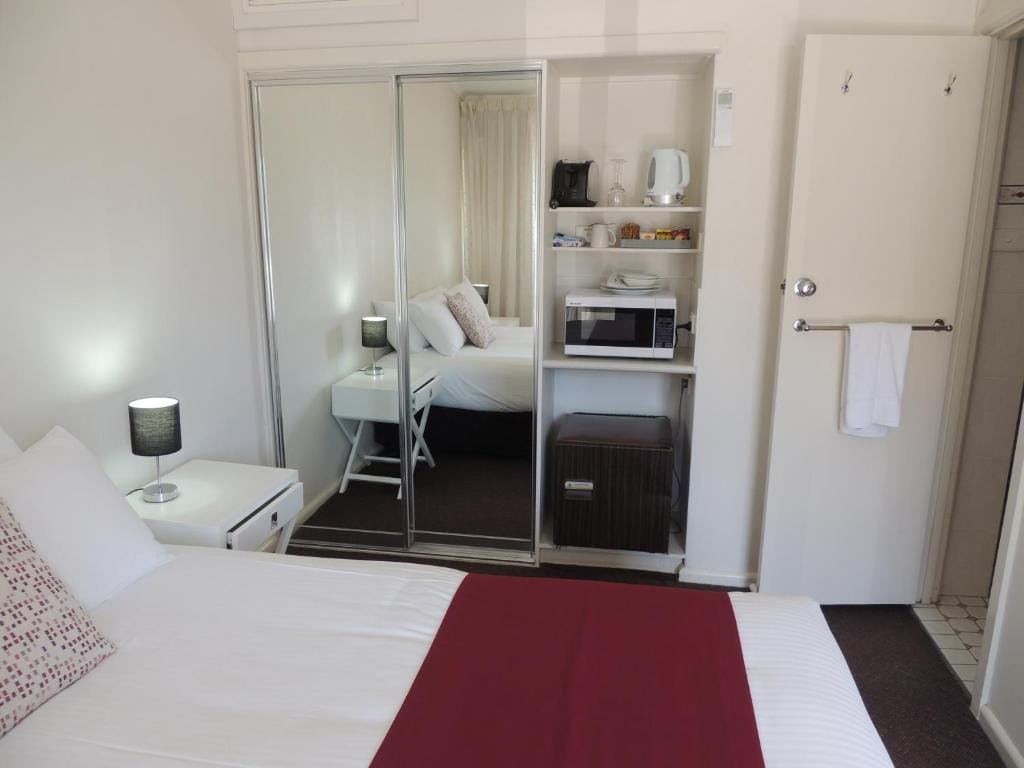 Comfort Inn Premier — 4