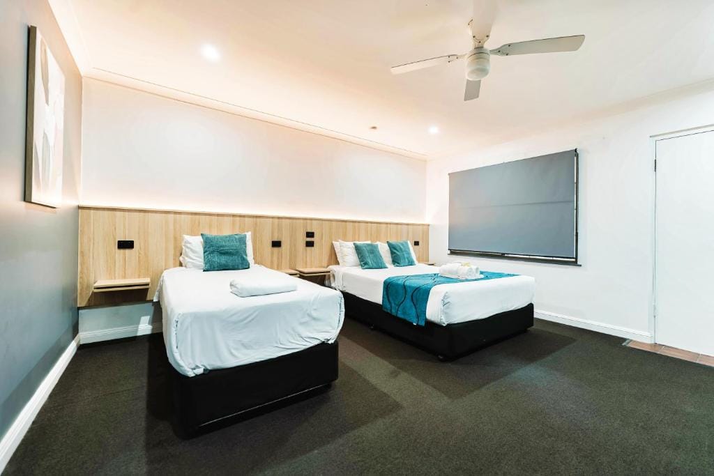 Country 2 Coast Motor Inn Coffs Harbour — 2