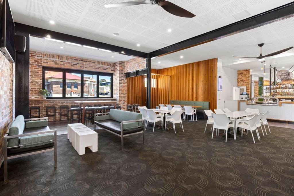 Pier Hotel Coffs Harbour — 4