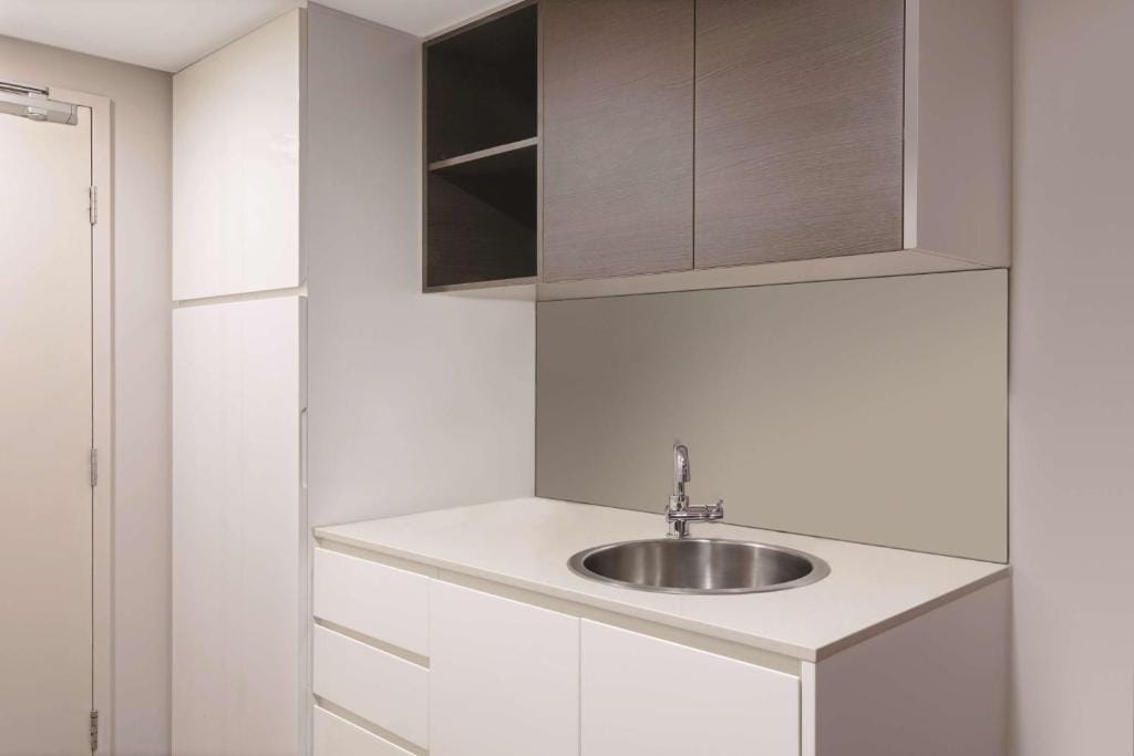 Adina Apartment Hotel Darwin Waterfront — 3