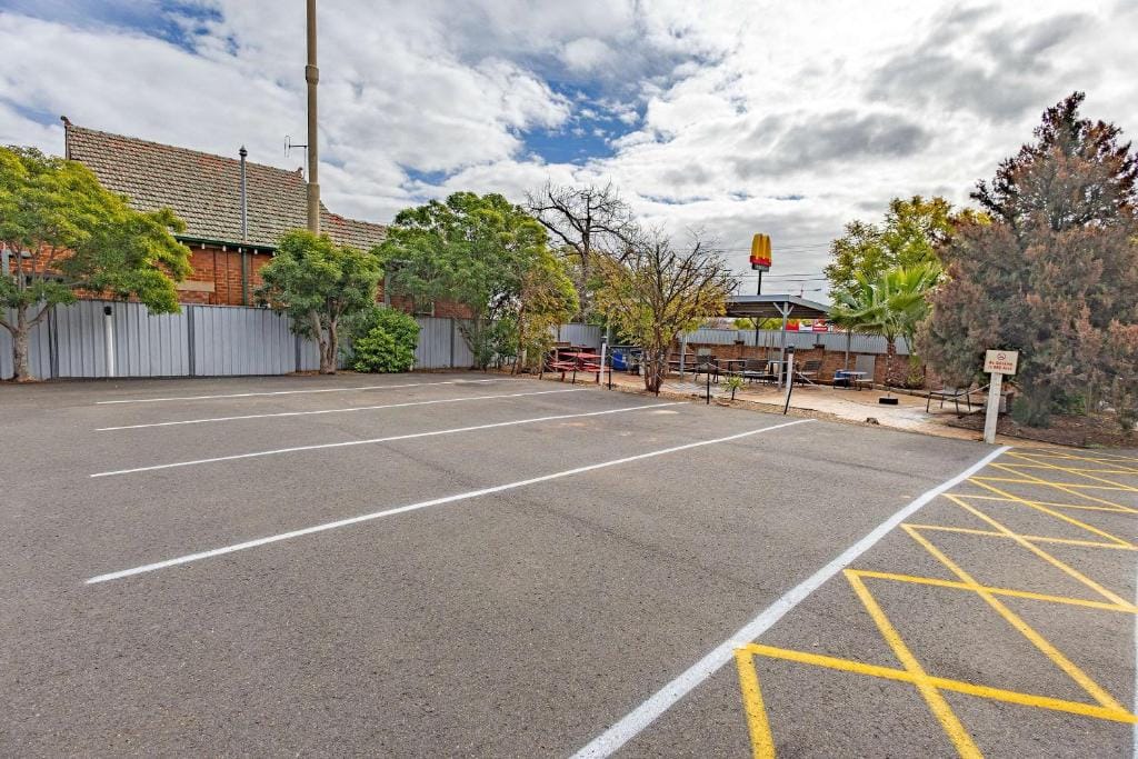 Shearing Shed Motor Inn — 5