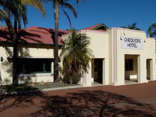 Chequers Hotel — 2