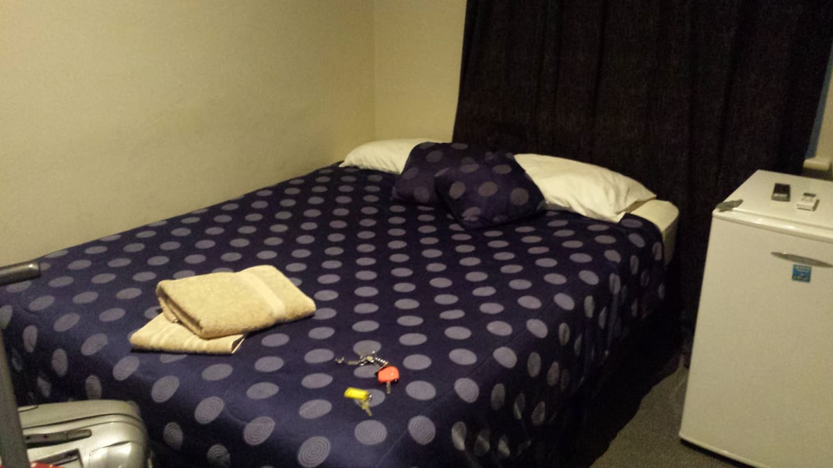 Chequers Hotel — 4