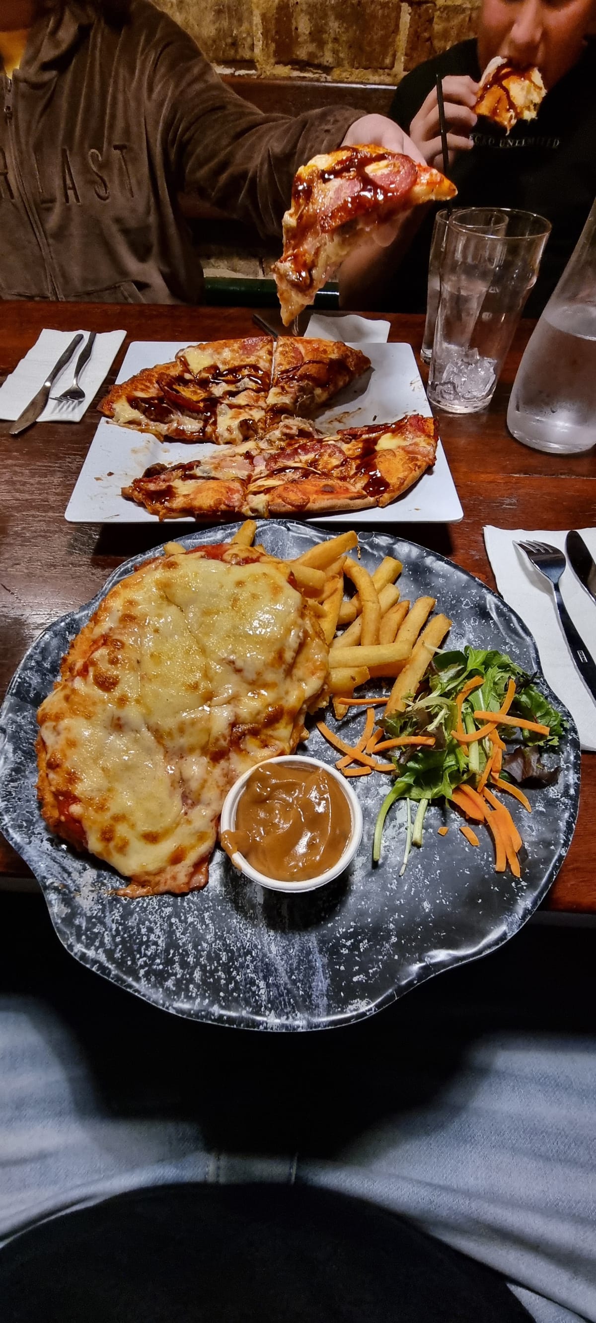 Chequers Hotel — 5