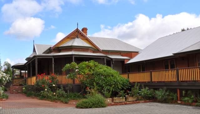 Guildford River Retreat — 2