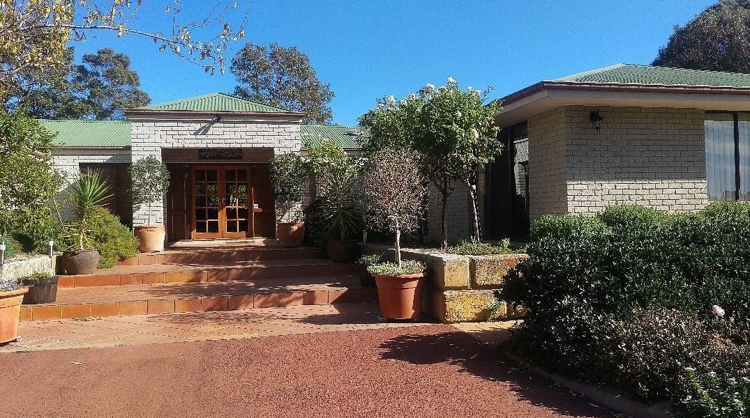 Nivalis Bed And Breakfast — 4
