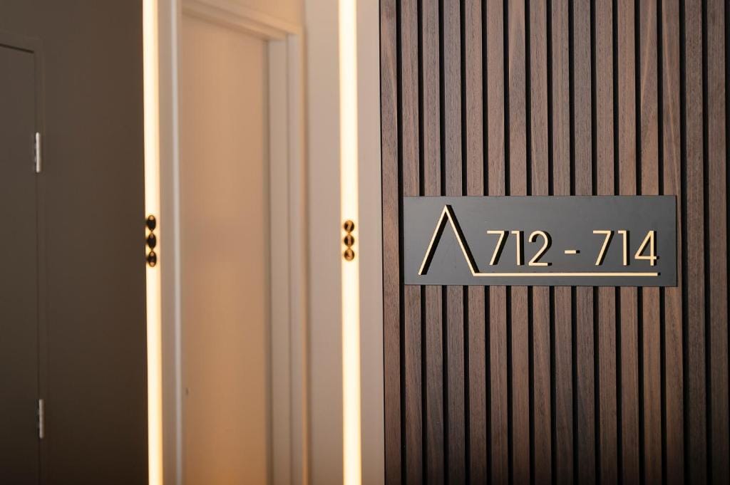 Oaks R Suites Geelong — 2