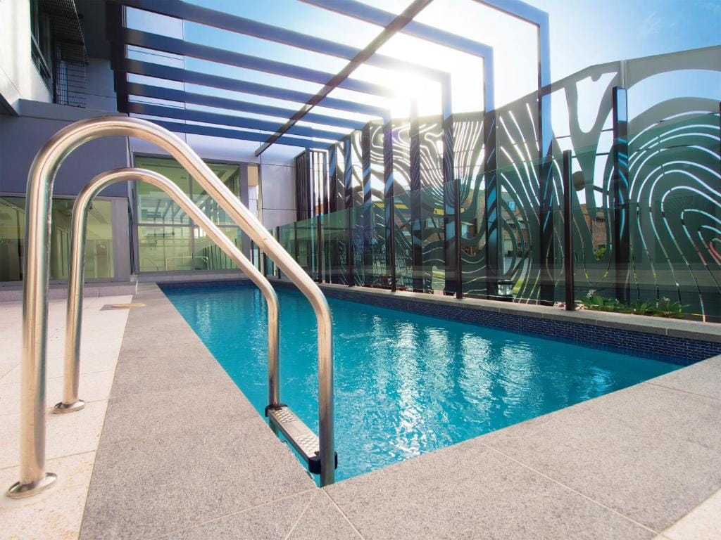 Oaks Gladstone Grand Hotel — 2