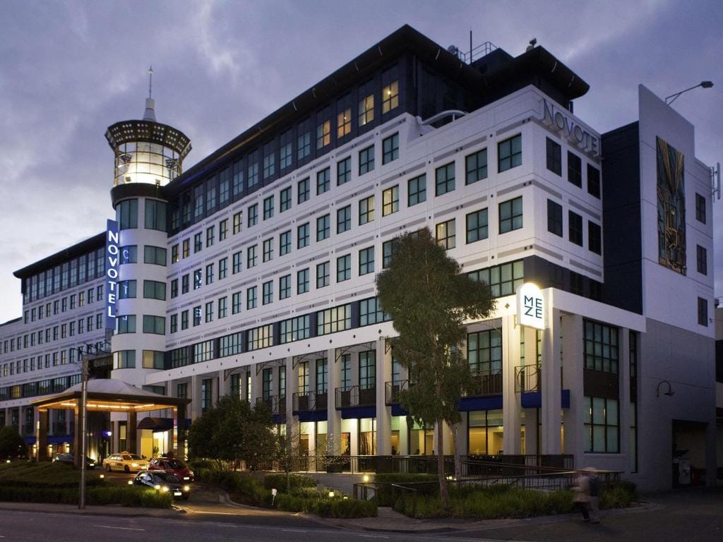 Novotel Melbourne Glen Waverley — 1