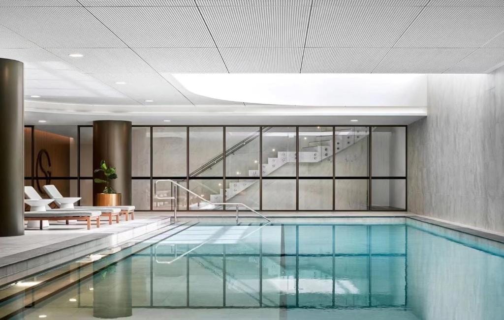 Skygarden Luxury Condo — 1