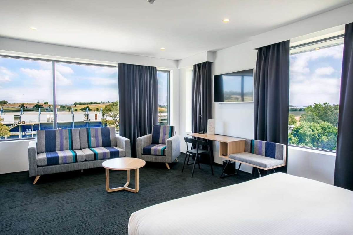 Alpha Hotel Eastern Creek — 1