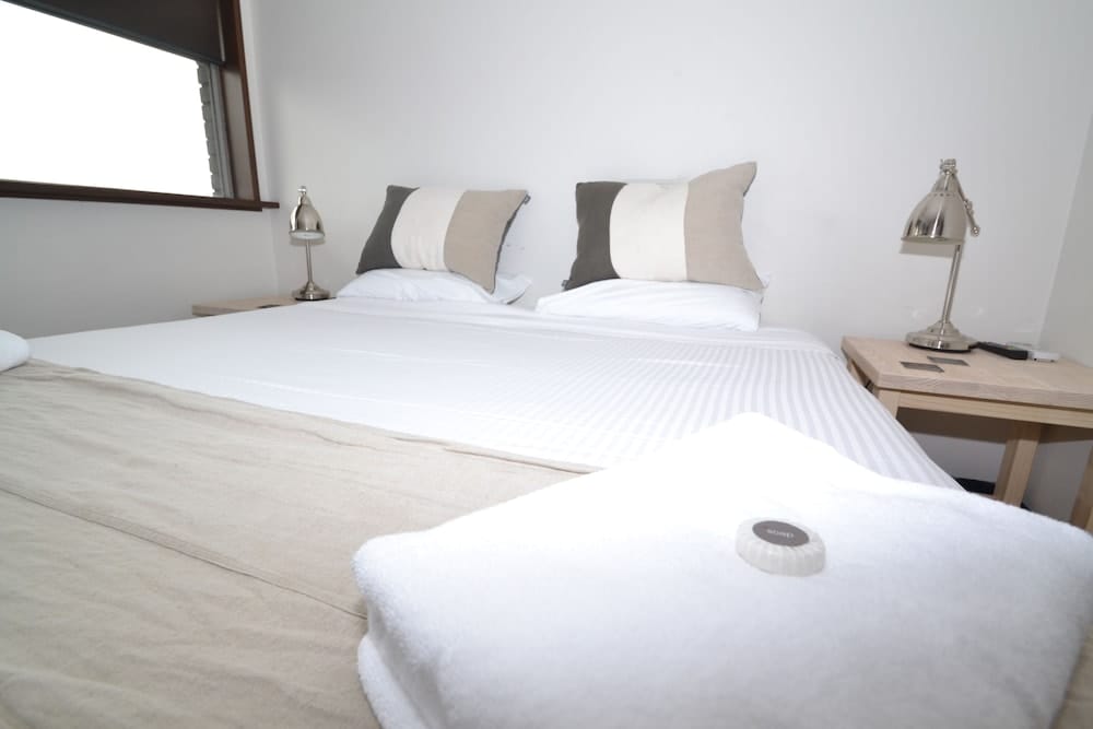 Crossroads Hotel — 4