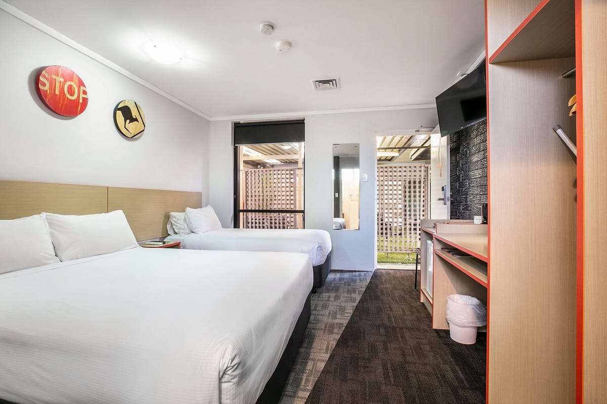 Jamison Hotel — 4