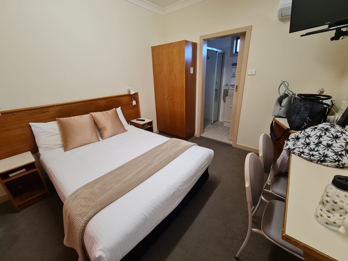 Pioneer Way Motel — 2