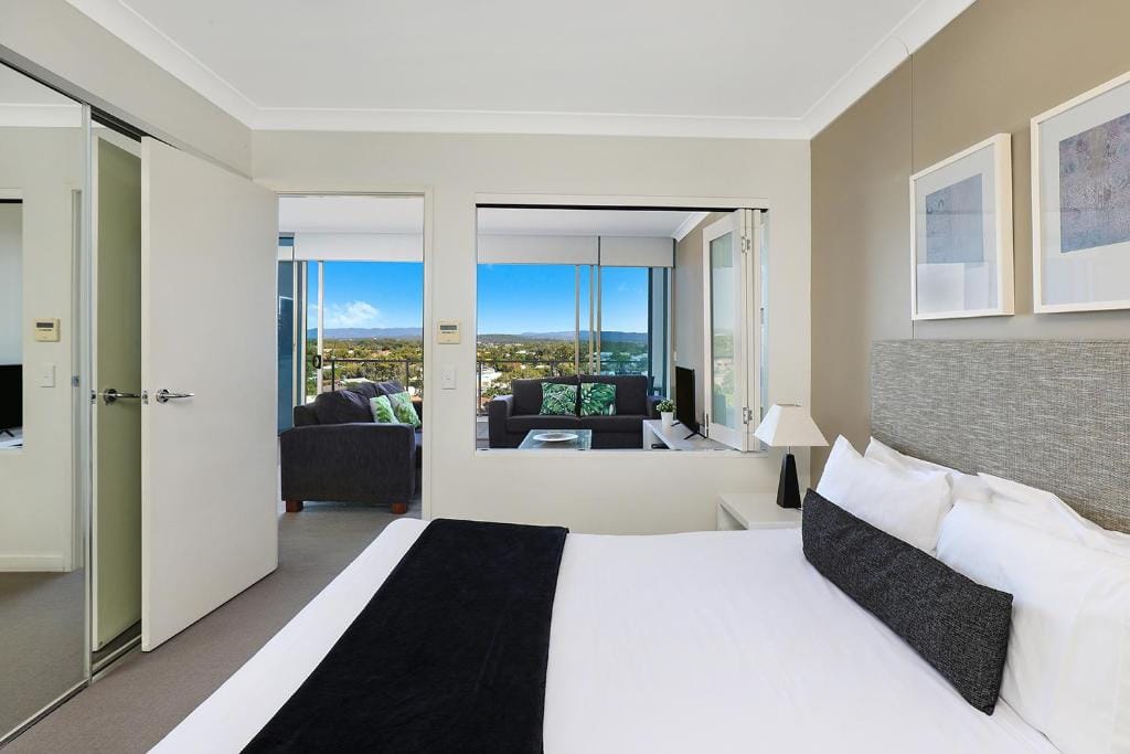 Silvershore Apartments on the Broadwater — 5