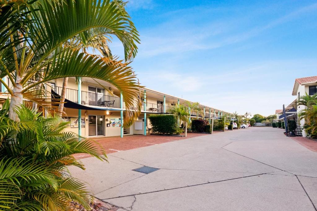 Arlia Sands Apartments — 1
