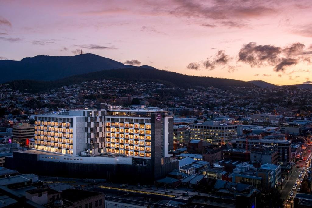 Crowne Plaza Hobart by IHG — 1