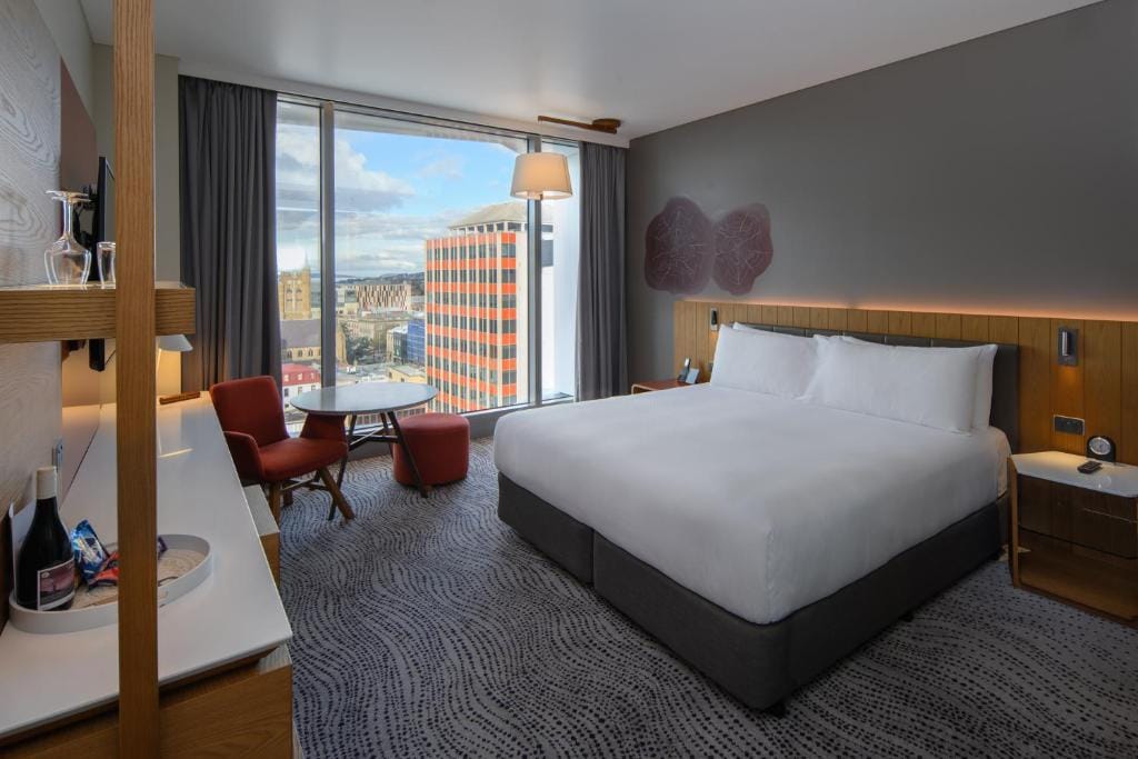 Crowne Plaza Hobart by IHG — 3