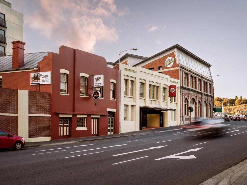 The Old Woolstore Apartment Hotel — 1